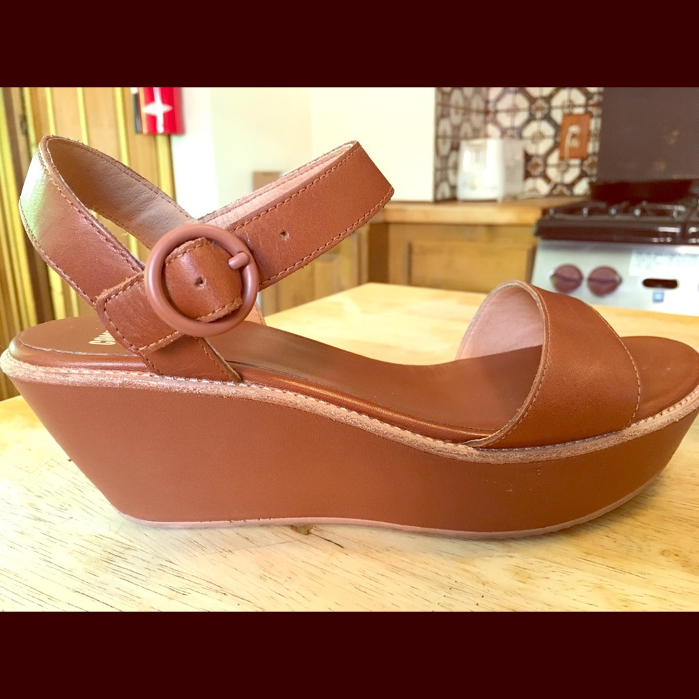 Hardly worn Camper Damas Wedge Sandals!